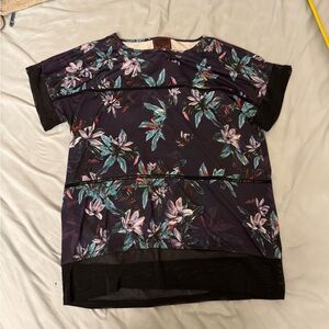 Floral Print Short Sleeve Top